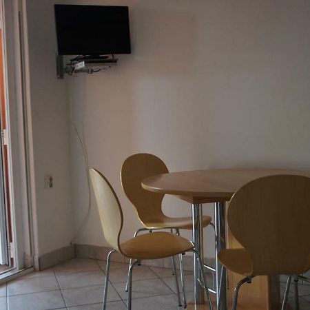 Ivo Apartments Rogoznica  Buitenkant foto