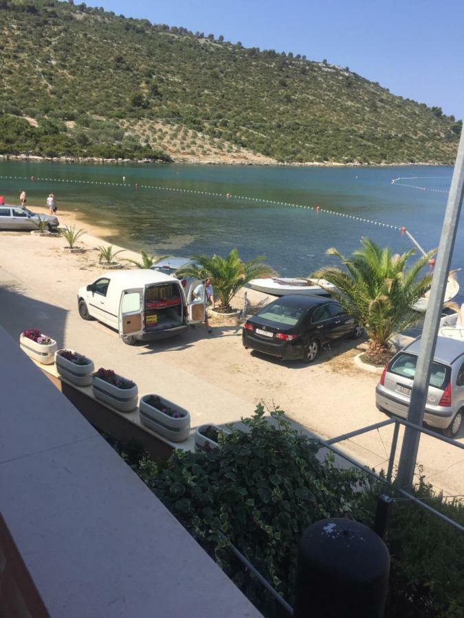 Ivo Apartments Rogoznica  Buitenkant foto